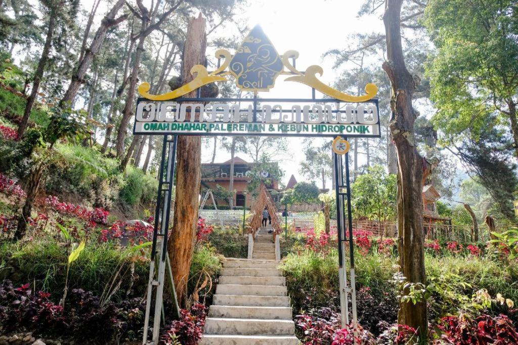 โอโย 1175 อูมะฮ์ ดโจโว รีสอร์ต Hotel Magetan ภายนอก รูปภาพ